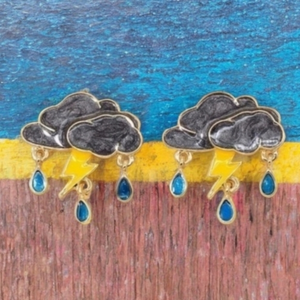 BETSEY JOHNSON INTO THE STORM STUD EARRINGS